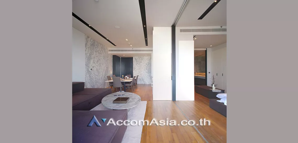 unit 1 Bedroom  Condominium For Sale in Charoen Nakhon, Bangkok  near BTS Krung Thon Buri (AA29495)