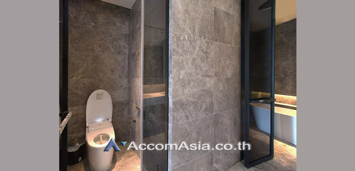 8  1 br Condominium For Sale in Charoen Nakhon ,Bangkok BTS Krung Thon Buri at Banyan Tree Residences Riverside AA29495