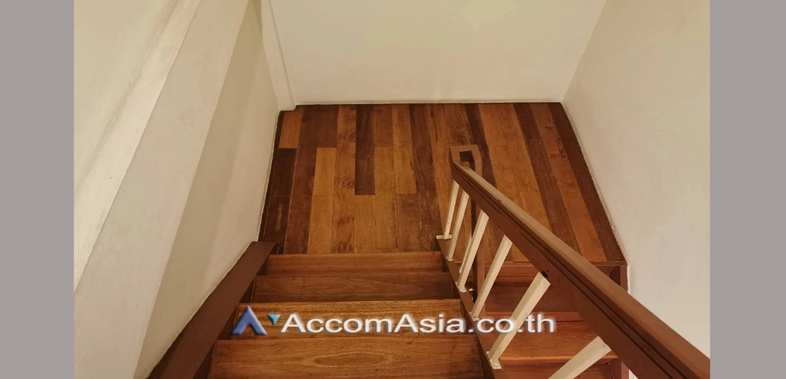 13  3 br Townhouse for rent and sale in Sukhumvit ,Bangkok BTS Phrom Phong AA29496