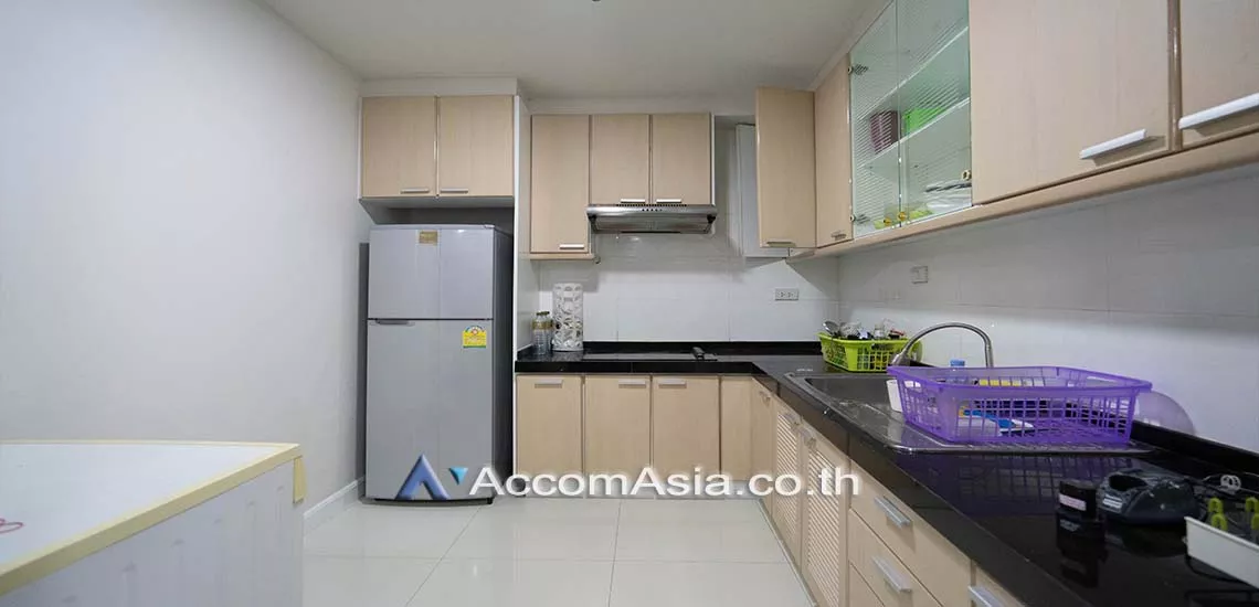 unit 2 Bedrooms  Condominium For Rent in Sukhumvit, Bangkok  near BTS Phrom Phong (AA29505)