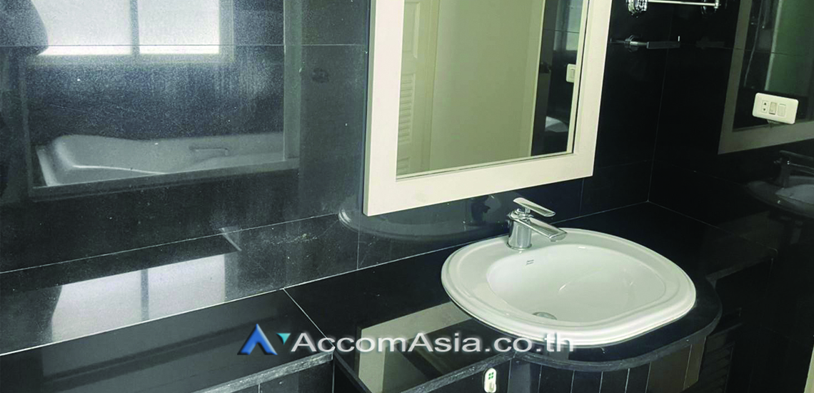 16  4 br Condominium For Rent in Sukhumvit ,Bangkok BTS Phrom Phong at 33 Tower AA29509