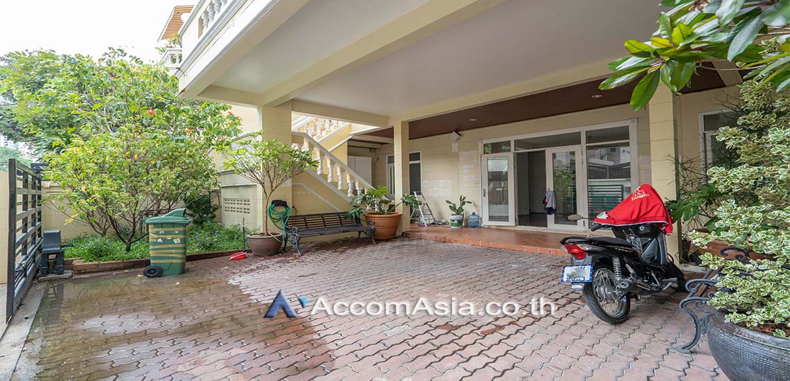 4 br House For Rent in sukhumvit, Bangkok AA29516 /