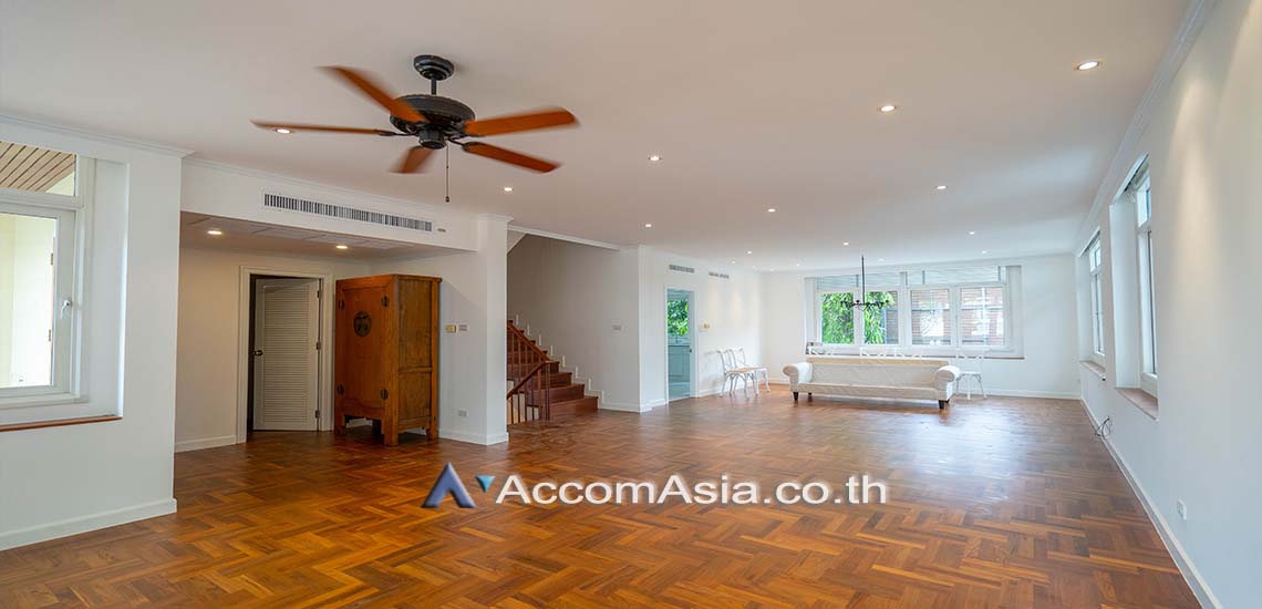 4 br House For Rent in sukhumvit, Bangkok AA29516 /
