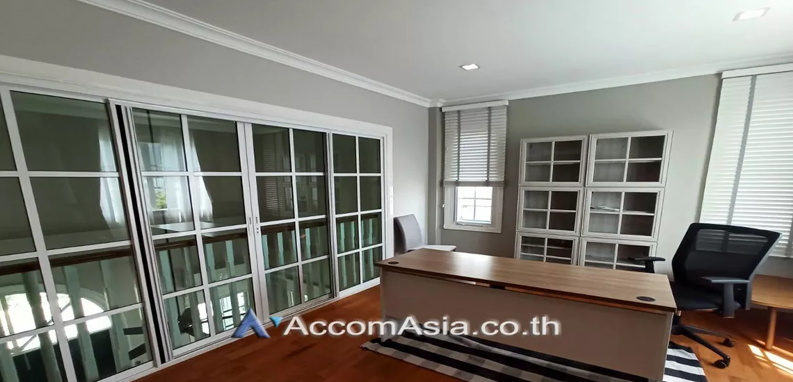 7  3 br House For Rent in Bangna ,Bangkok BTS Bearing at Fantasia Villa AA29523