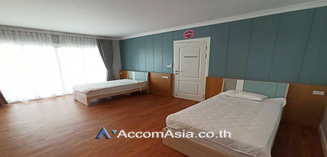 9  3 br House For Rent in Bang Na ,Bangkok BTS Bearing at Fantasia Villa 3  AA29523
