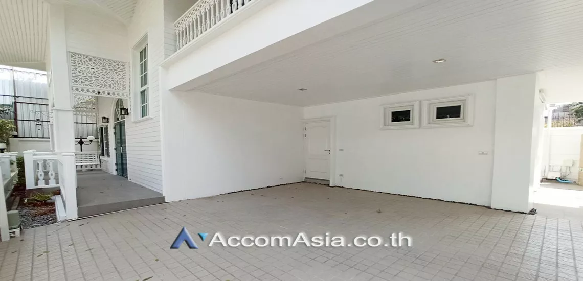 10  3 br House For Rent in Bangna ,Bangkok BTS Bearing at Fantasia Villa AA29523