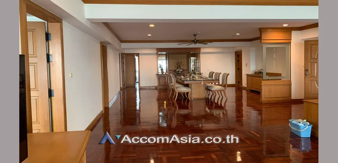  1  4 br Apartment For Rent in Sukhumvit ,Bangkok BTS Phrom Phong at High quality of living AA29525