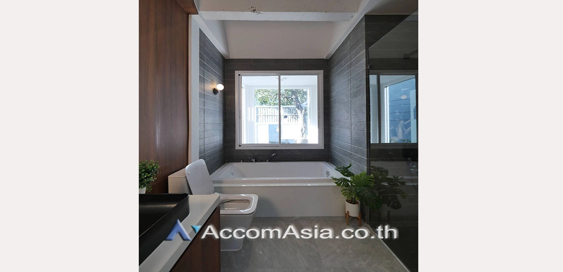 13  3 br House for rent and sale in Sukhumvit ,Bangkok BTS Phrom Phong AA29529