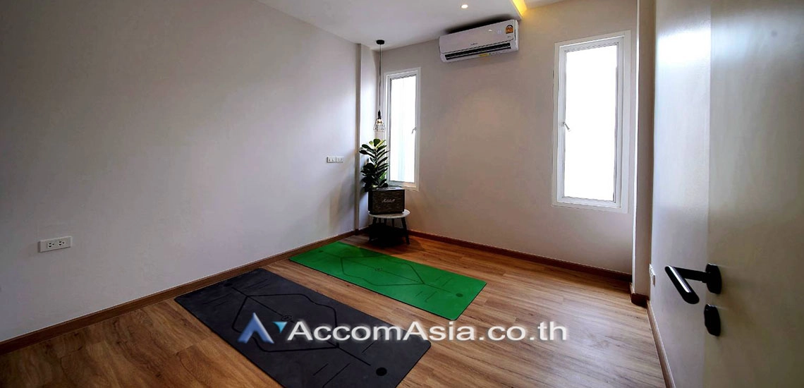 10  3 br House for rent and sale in Sukhumvit ,Bangkok BTS Phrom Phong AA29529