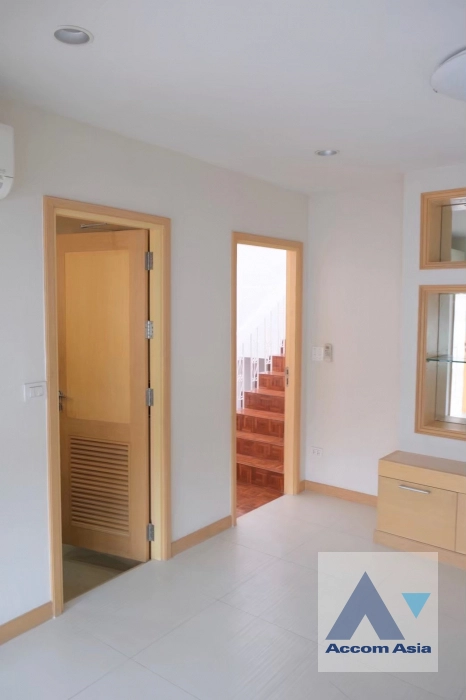 13  4 br Townhouse For Rent in sukhumvit ,Bangkok BTS Thong Lo AA29533