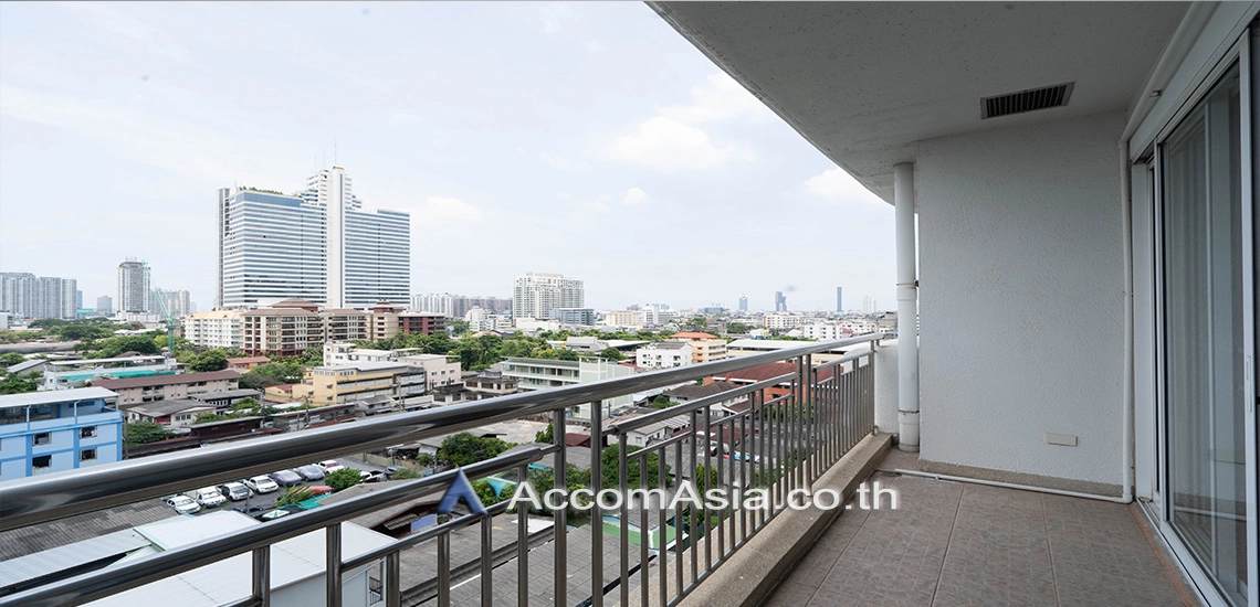 unit Classic apartment with wide balcony and city views in Sathron (AA29535)