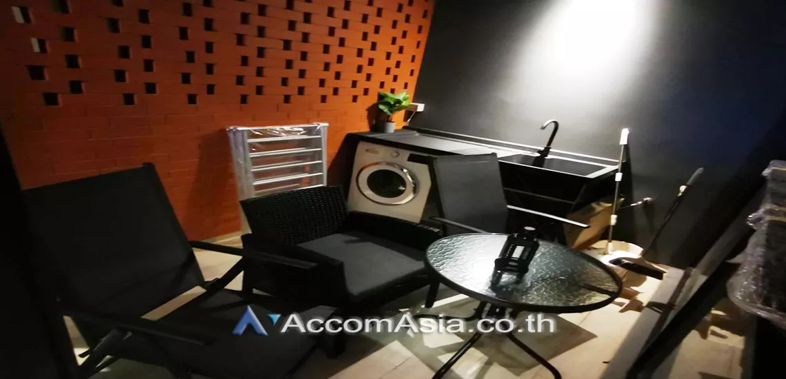 12  2 br Condominium For Rent in Silom ,Bangkok BTS Surasak at The Lofts Silom AA29546