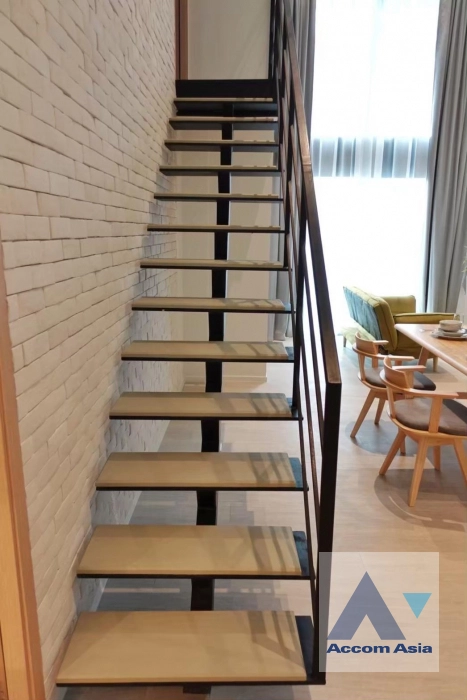 8  2 br Condominium for rent and sale in Silom ,Bangkok BTS Surasak at The Lofts Silom AA29550