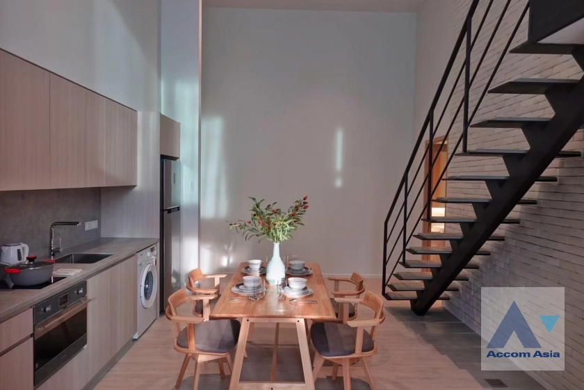 4  2 br Condominium for rent and sale in Silom ,Bangkok BTS Surasak at The Lofts Silom AA29550