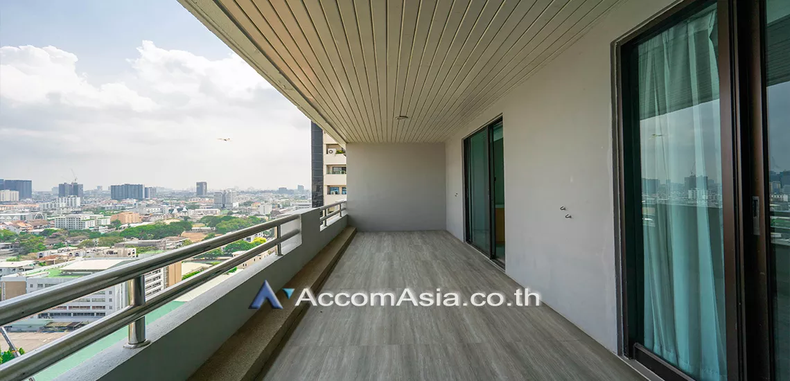 14  3 br Apartment For Rent in Sukhumvit ,Bangkok BTS Ekkamai at Comfort living and well service AA29557