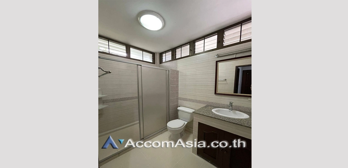 14  5 br House for rent and sale in Sukhumvit ,Bangkok BTS Thong Lo AA29561