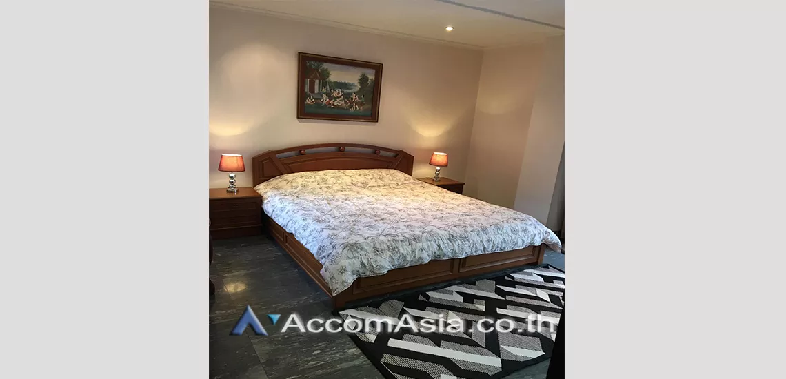 unit 2 Bedrooms  Condominium For Rent in Sukhumvit, Bangkok  near BTS Asok - MRT Sukhumvit (AA29562)