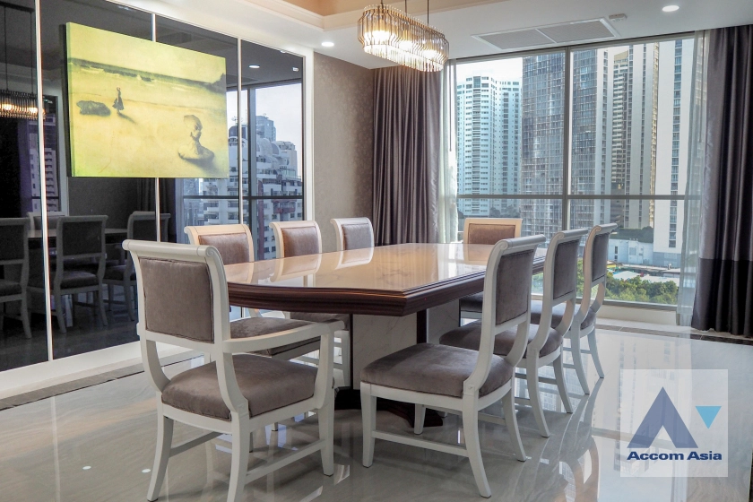 unit 3 Bedrooms  Condominium For Rent & Sale in Sukhumvit, Bangkok  near BTS Phrom Phong (AA29566)