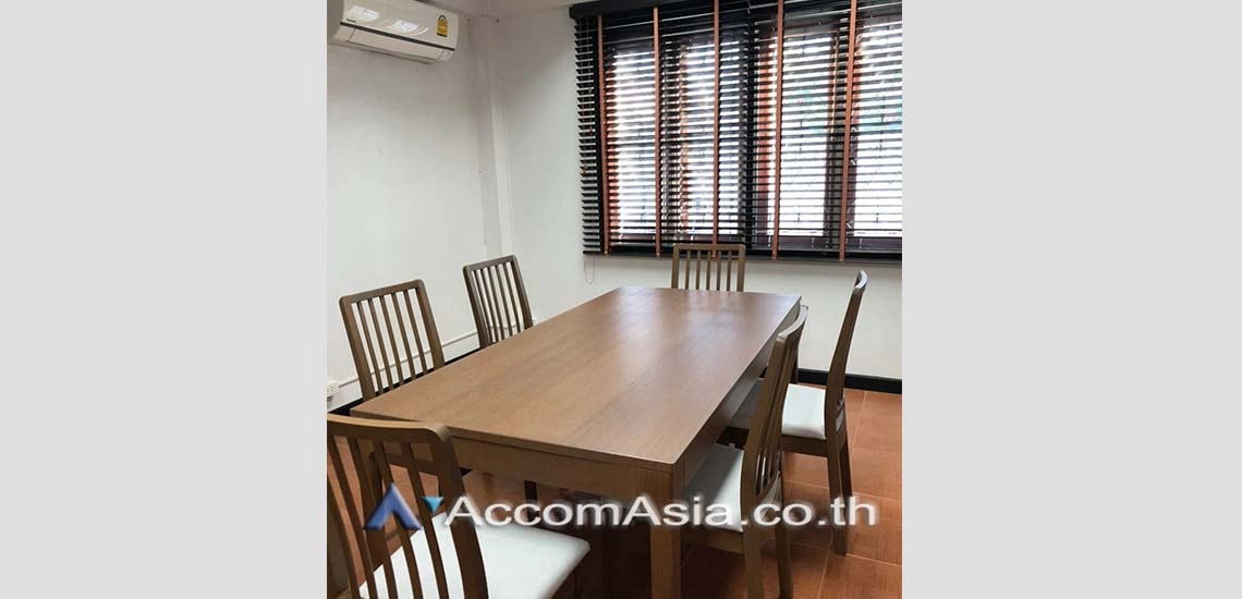 10  3 br House For Rent in Phaholyothin ,Bangkok BTS Ari AA29576