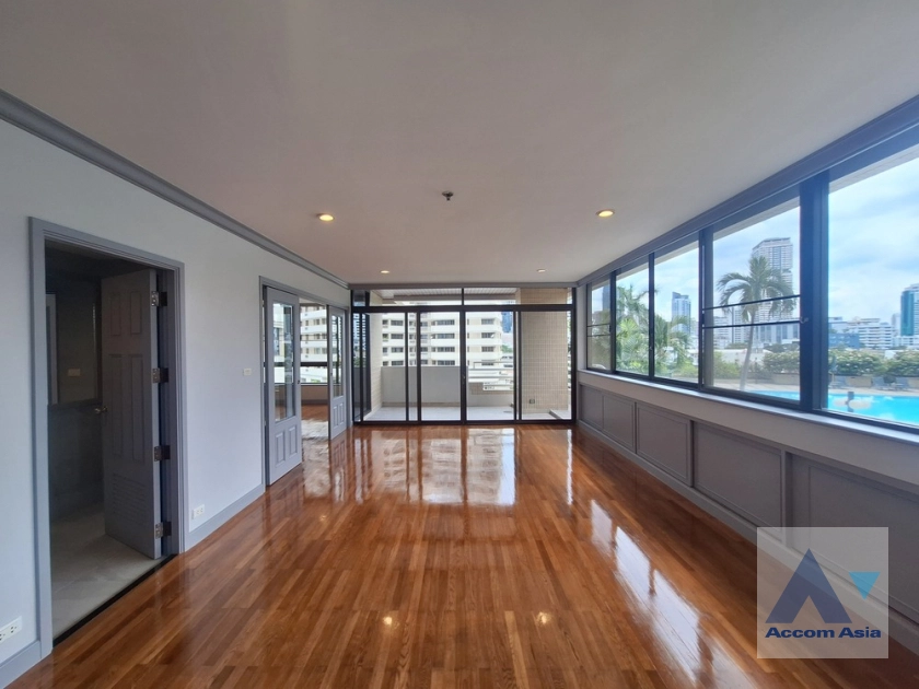 6  4 br Condominium For Rent in Sukhumvit ,Bangkok BTS Phrom Phong at Ruamsuk Condominium AA29577