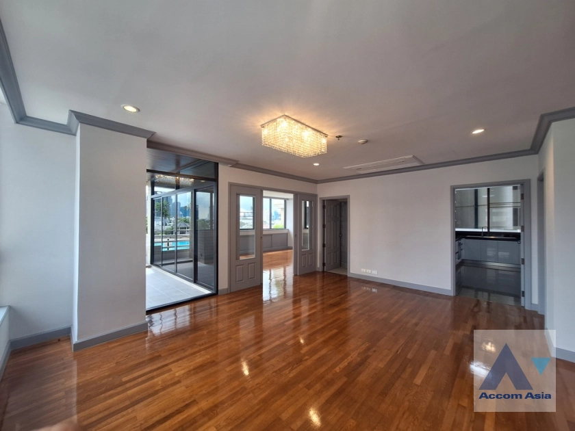 4  4 br Condominium For Rent in Sukhumvit ,Bangkok BTS Phrom Phong at Ruamsuk Condominium AA29577