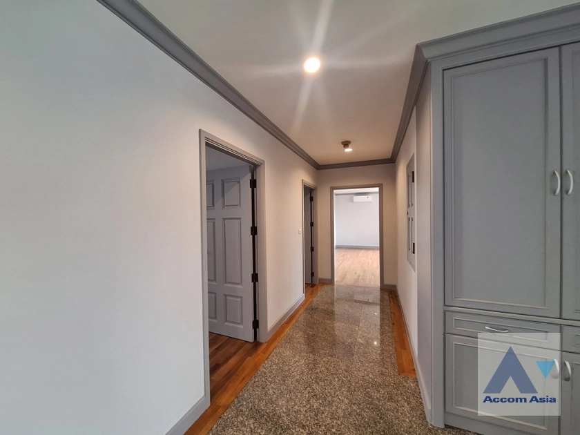 11  4 br Condominium For Rent in Sukhumvit ,Bangkok BTS Phrom Phong at Ruamsuk Condominium AA29577