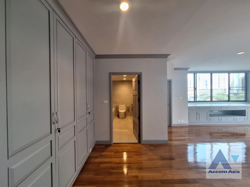 15  4 br Condominium For Rent in Sukhumvit ,Bangkok BTS Phrom Phong at Ruamsuk Condominium AA29577