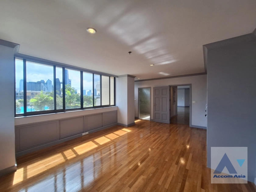 19  4 br Condominium For Rent in Sukhumvit ,Bangkok BTS Phrom Phong at Ruamsuk Condominium AA29577