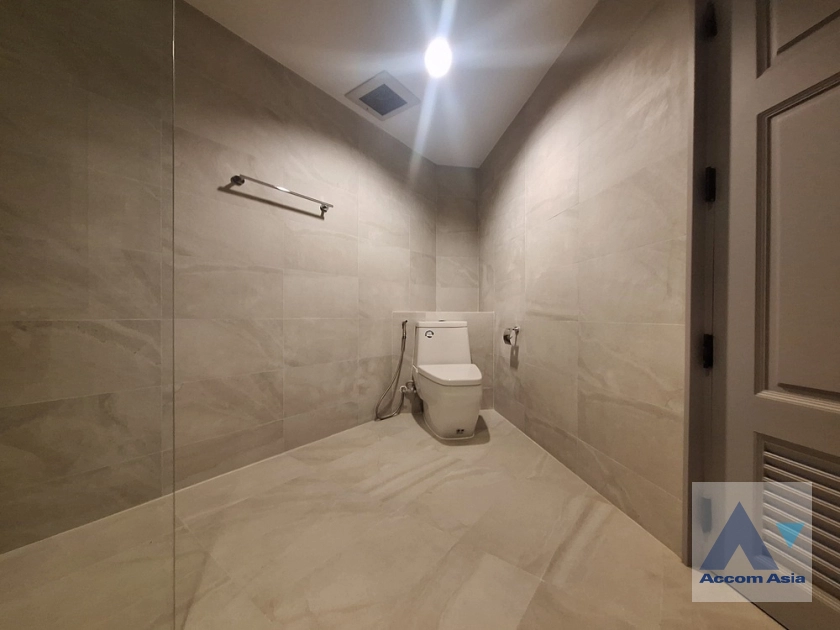 25  4 br Condominium For Rent in Sukhumvit ,Bangkok BTS Phrom Phong at Ruamsuk Condominium AA29577