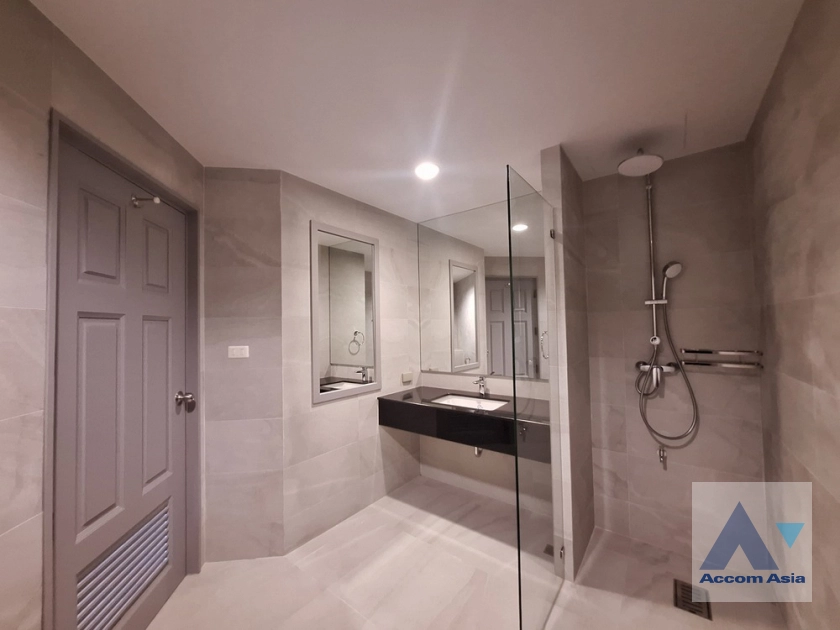 24  4 br Condominium For Rent in Sukhumvit ,Bangkok BTS Phrom Phong at Ruamsuk Condominium AA29577