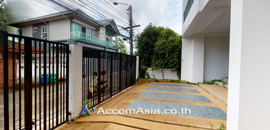 5  4 br House for rent and sale in Sukhumvit ,Bangkok BTS Punnawithi AA29583