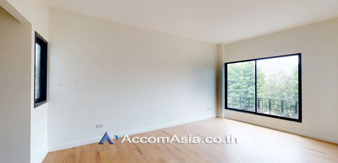 7  4 br House for rent and sale in Sukhumvit ,Bangkok BTS Punnawithi AA29583