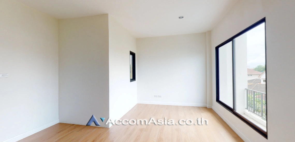 12  4 br House for rent and sale in Sukhumvit ,Bangkok BTS Punnawithi AA29583