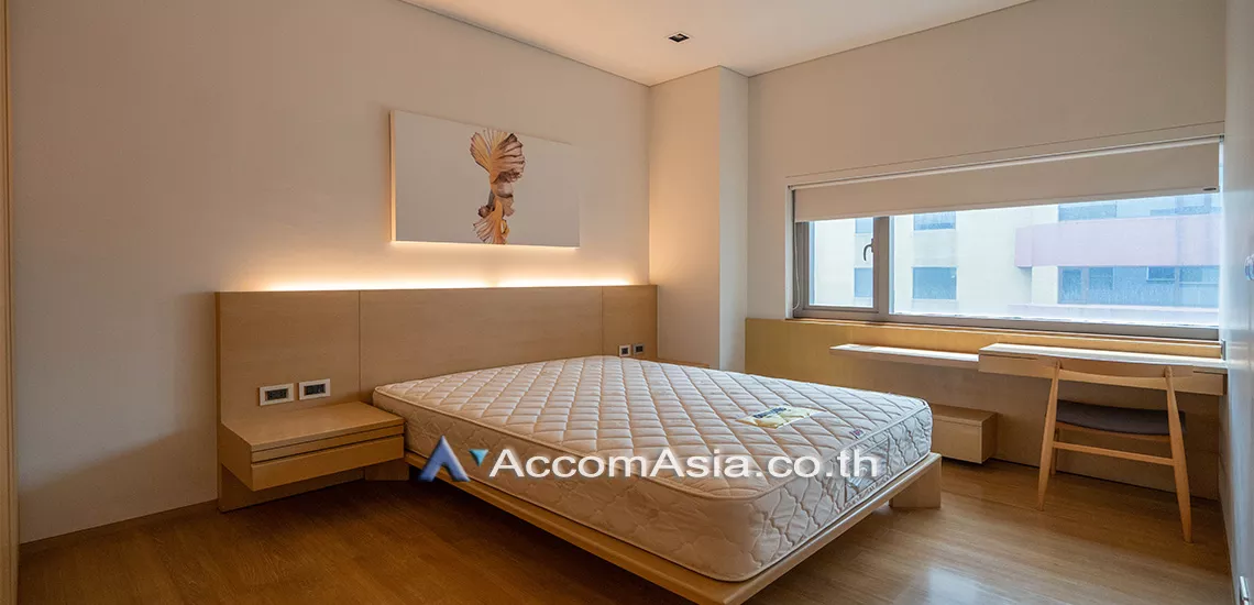 5  2 br Condominium For Rent in Silom ,Bangkok BTS Sala Daeng - MRT Silom at Saladaeng Residences AA29585