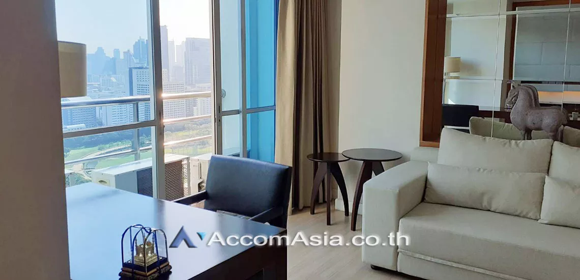  1 Bedroom  Condominium For Rent in Ploenchit, Bangkok  near BTS Ratchadamri (AA29586)