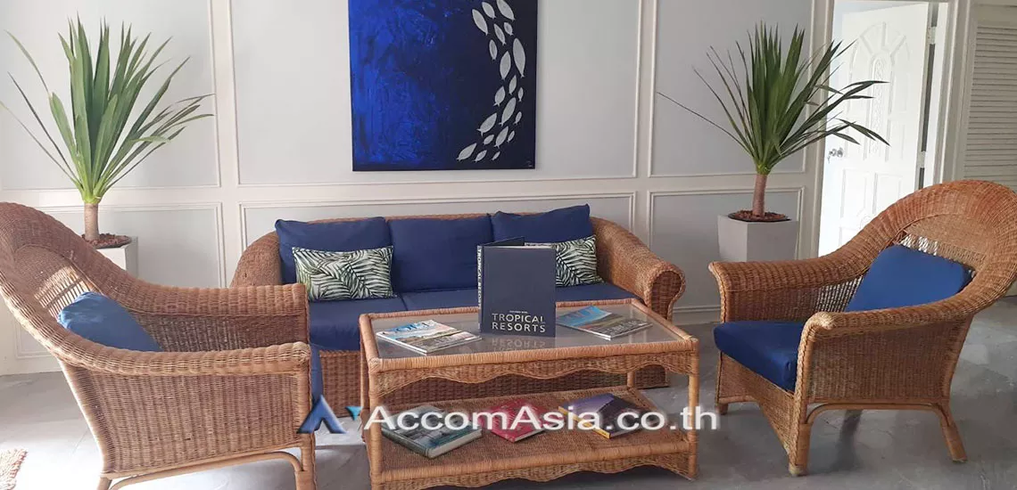  2 Bedrooms  Condominium For Rent & Sale in Sukhumvit, Bangkok  near BTS Nana (AA29589)