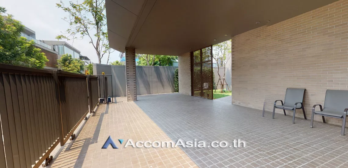 unit 5 Bedrooms  House For Rent in Pattanakarn, Bangkok  near ARL Ramkhamhaeng (AA29593)