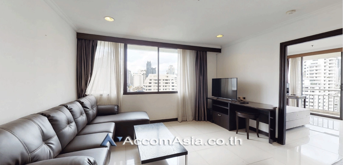 unit 3 Bedrooms  Condominium For Rent in Sukhumvit, Bangkok  near BTS Nana (AA29611)