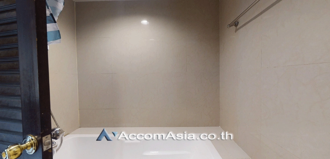 11  3 br Condominium For Rent in Sukhumvit ,Bangkok BTS Nana at Lake Green AA29611
