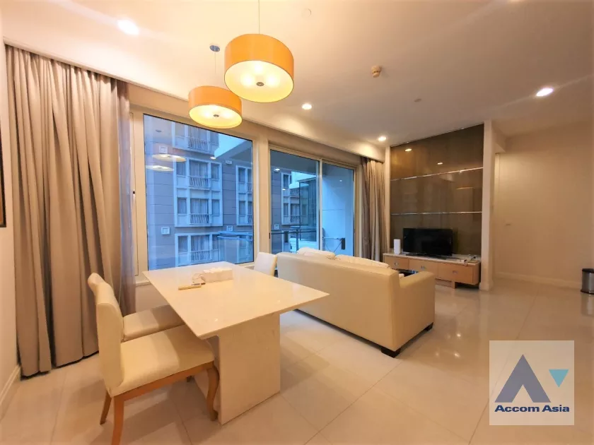  2 Bedrooms  Condominium For Rent & Sale in Ploenchit, Bangkok  near BTS Chitlom (AA29642)