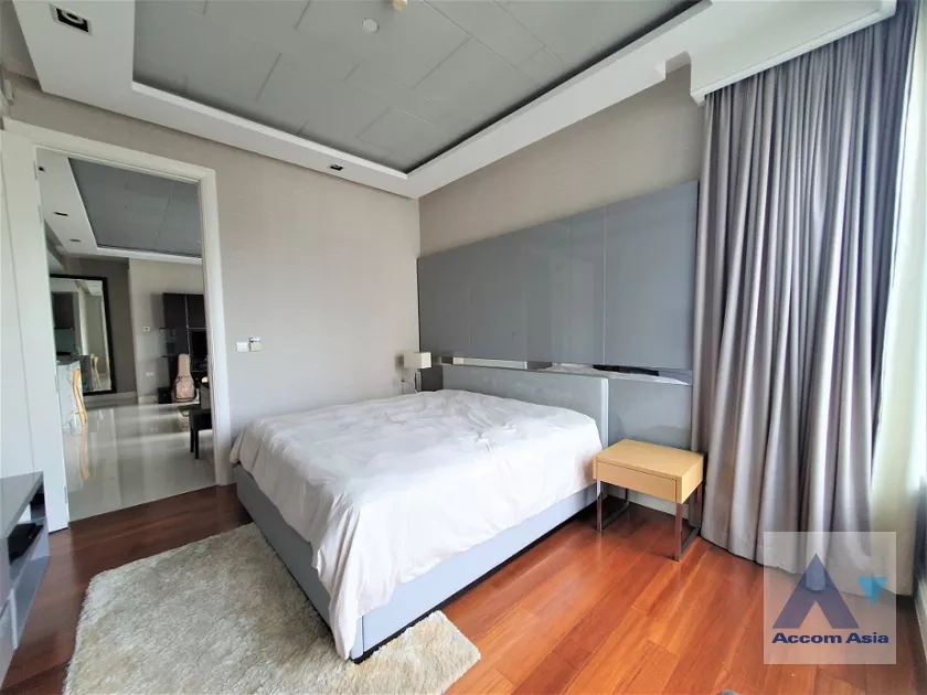 8  2 br Condominium For Sale in Ploenchit ,Bangkok BTS Chitlom at Q Langsuan  AA29644