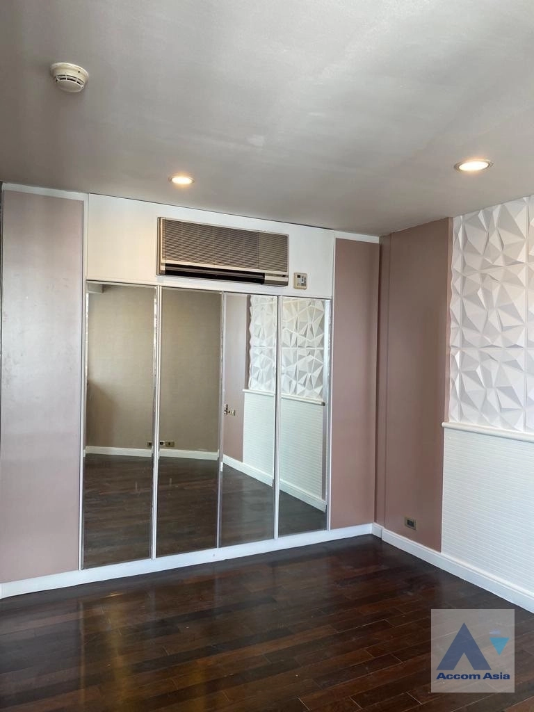 25  3 br Condominium for rent and sale in Sukhumvit ,Bangkok  at President Park Sukhumvit 24   AA29653