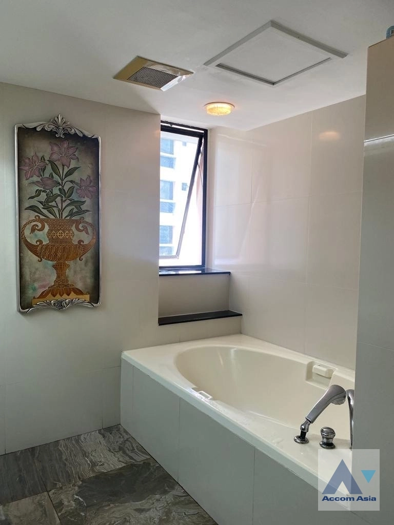 24  3 br Condominium for rent and sale in Sukhumvit ,Bangkok  at President Park Sukhumvit 24   AA29653