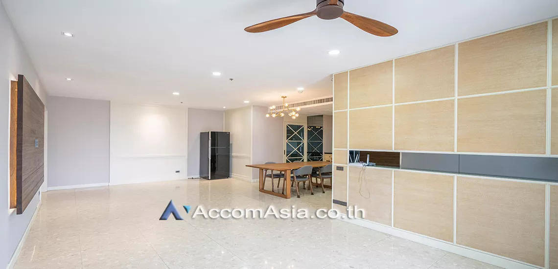  3 Bedrooms  Condominium For Rent & Sale in Sukhumvit, Bangkok  near BTS Ekkamai (AA29665)