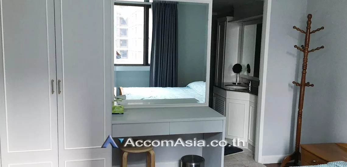 5  2 br Condominium For Rent in Ploenchit ,Bangkok BTS Chitlom at Baan Na Varang AA29671