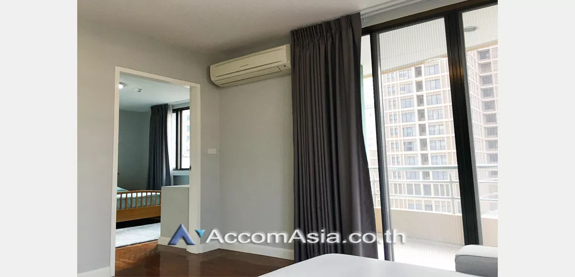 10  2 br Condominium For Rent in Ploenchit ,Bangkok BTS Chitlom at Baan Na Varang AA29671
