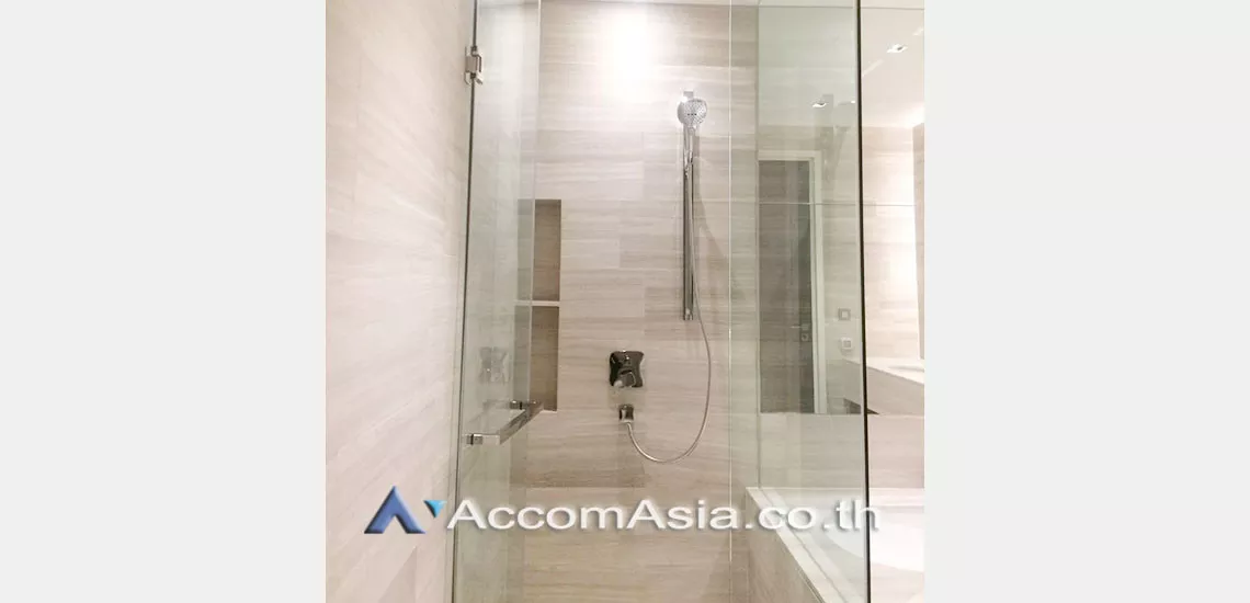 7  1 br Condominium For Sale in Sukhumvit ,Bangkok BTS Phrom Phong at The Diplomat 39 AA29673