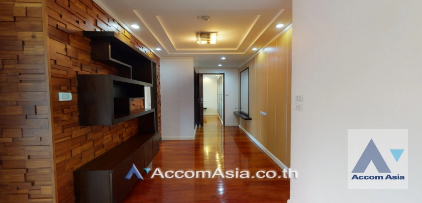 unit 2 Bedrooms  Condominium For Rent & Sale in Sukhumvit, Bangkok  near BTS Ekkamai (AA29689)