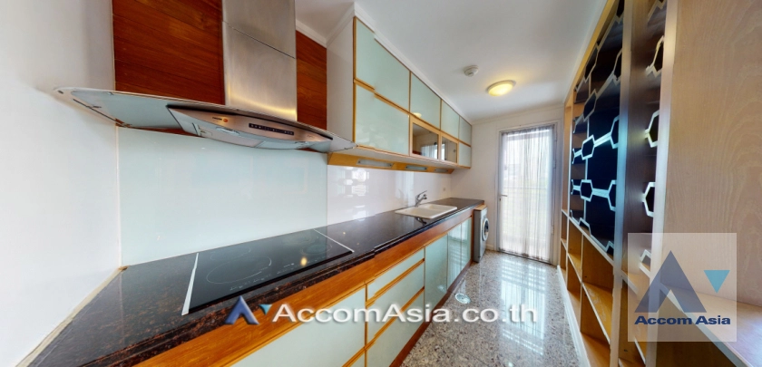 unit 2 Bedrooms  Condominium For Rent & Sale in Sukhumvit, Bangkok  near BTS Ekkamai (AA29689)