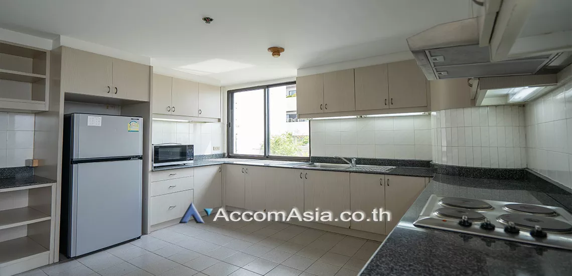 4  3 br Apartment For Rent in Sukhumvit ,Bangkok BTS Ekkamai at Comfort living and well service AA29696